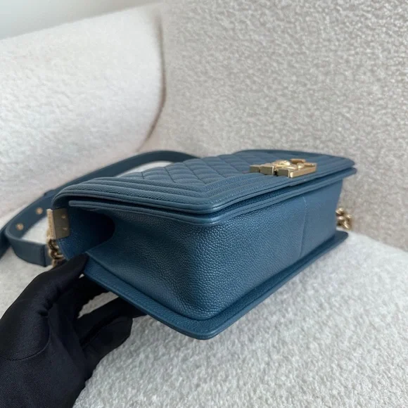Chanel Leboy Medium Caviar Blue Handbag GHW series 23 - Picture 3 of 16